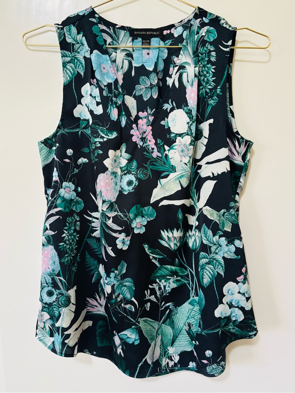 Banana Republic| Black Floral Satin V-Neck Sleeveless Top w/Teal & Blue Accents